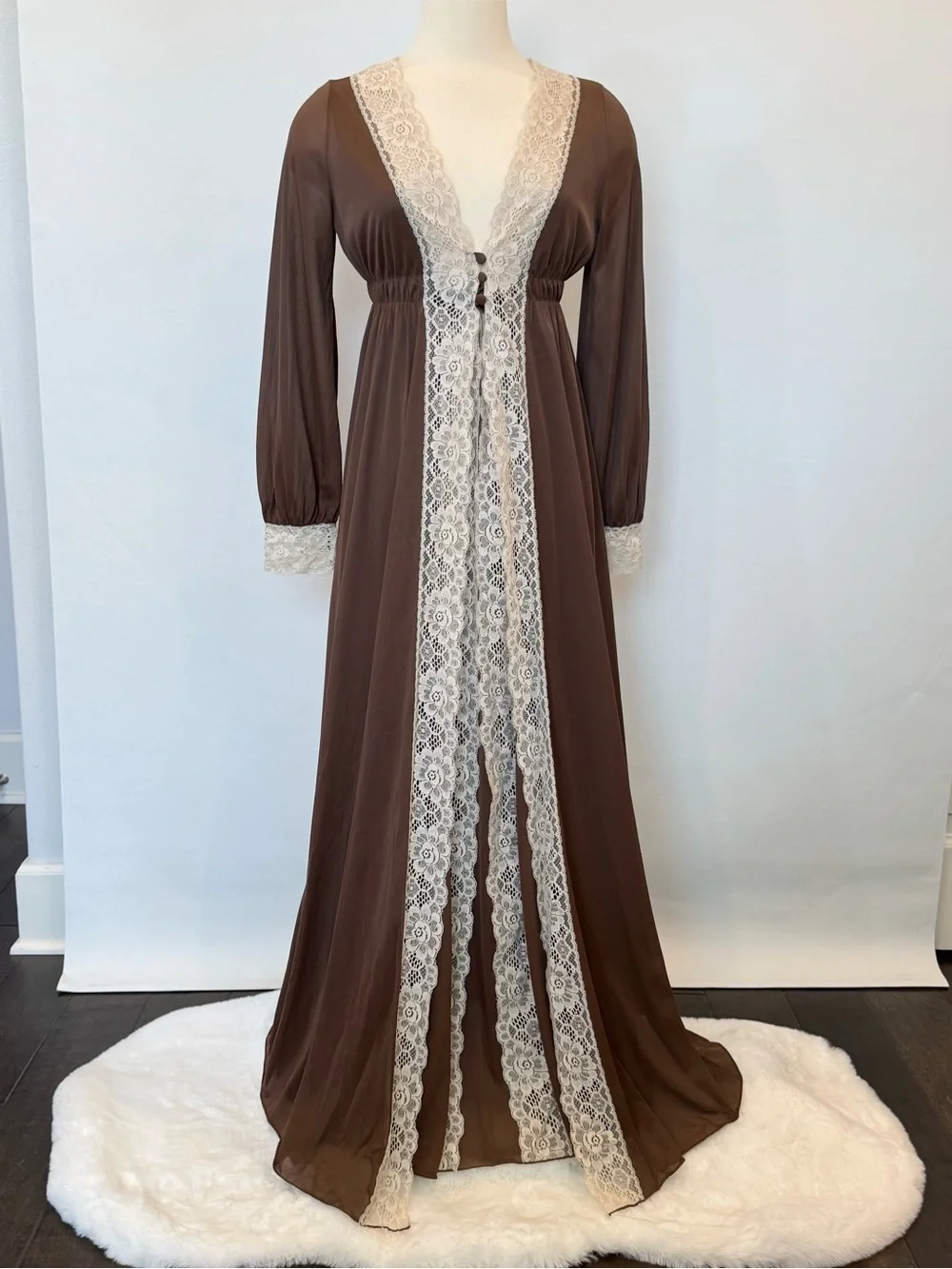 🌺SOLD🌺 Artemis Gossard Brown Silky Satin Lace 60s Empire Maxi Gown Robe 2pc Set - Picture 8 of 13